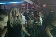 Full Throttle doet Etalage swingen