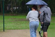 Moedige schutters trotseren slecht weer