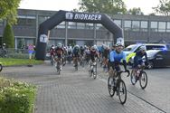 120 fietsers door politiezone voor 't goede doel