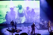 Het vuur van de straat gloeit n protestsongs