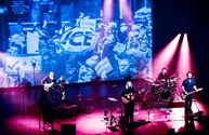 Het vuur van de straat gloeit n protestsongs