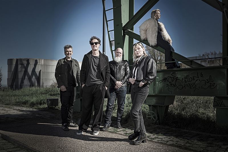 Cathérine Moerkerke & band